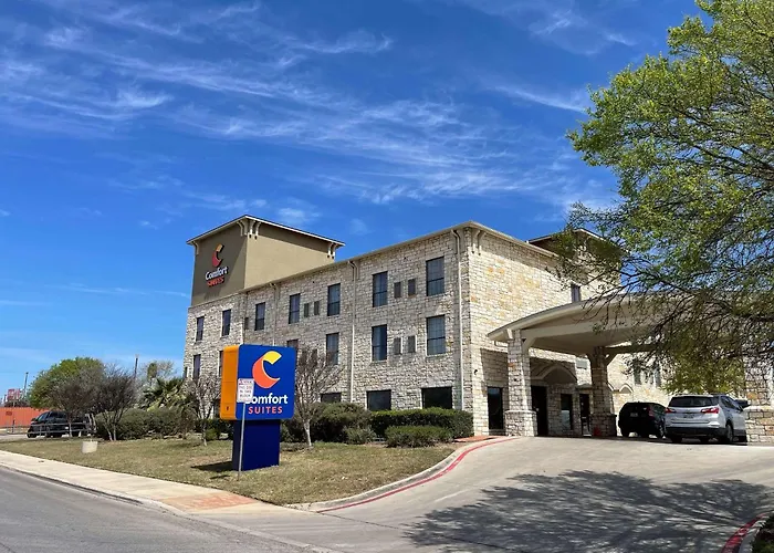 Comfort Suites Near Seaworld