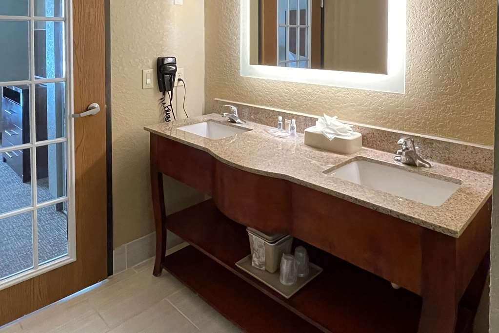 Comfort Near Seaworld Hotel 3*